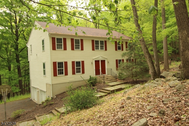 5 Deer Run Drive Randolph NJ 07869