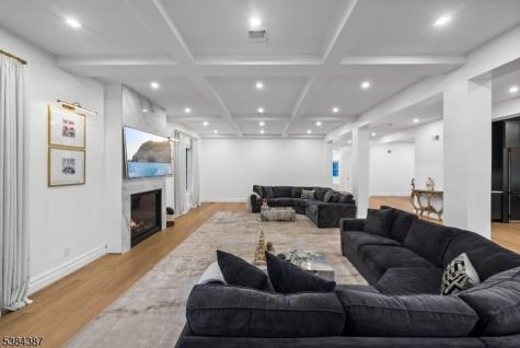 472 High Street Closter NJ 07624