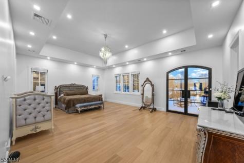 472 High Street Closter NJ 07624