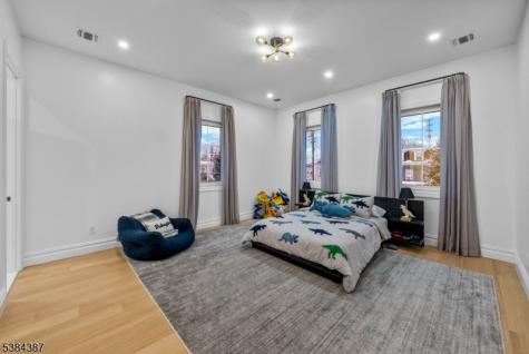 472 High Street Closter NJ 07624