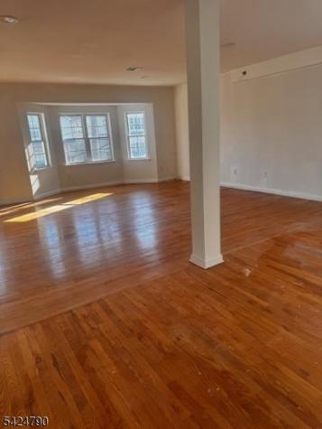 81 Hawthorne Avenue Newark NJ 07112