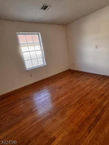 81 Hawthorne Avenue Newark NJ 07112