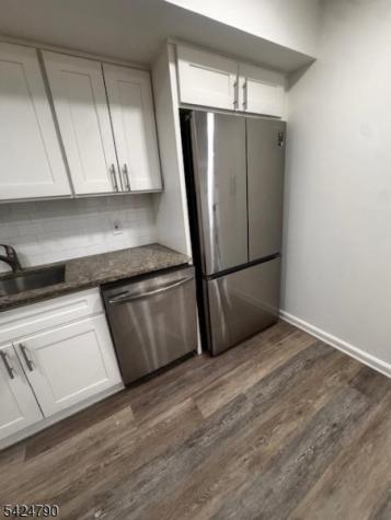81 Hawthorne Avenue Newark NJ 07112