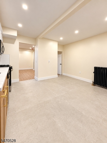 76 Cutler Street Newark NJ 07104