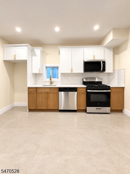 76 Cutler Street Newark NJ 07104