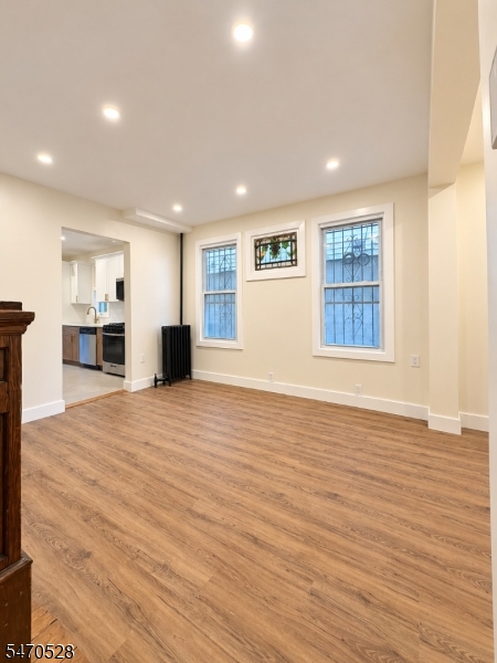 76 Cutler Street Newark NJ 07104