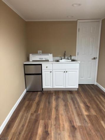 11 Garfield Avenue East Hanover NJ 07936