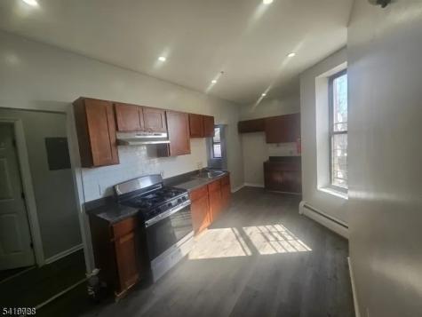 150 Broad Street Newark NJ 07104