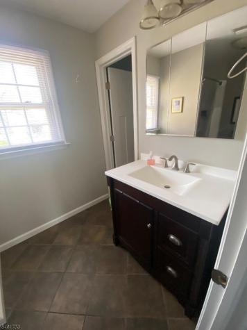 57 Lakeside Trail Kinnelon NJ 07405