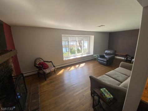 57 Lakeside Trail Kinnelon NJ 07405