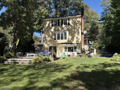 57 Lakeside Trail Kinnelon NJ 07405