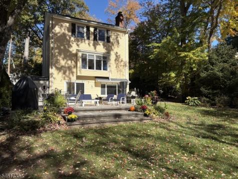 57 Lakeside Trail Kinnelon NJ 07405