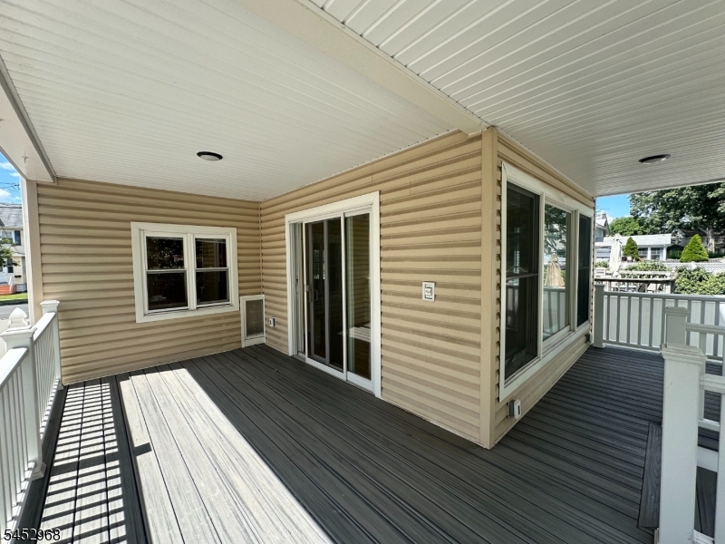 321 Hemlock Street Roselle Park NJ 07204