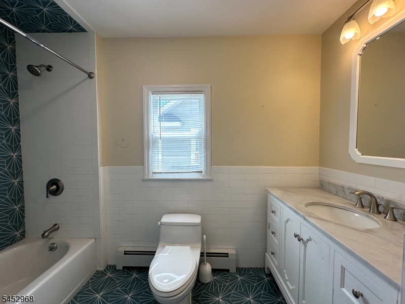321 Hemlock Street Roselle Park NJ 07204