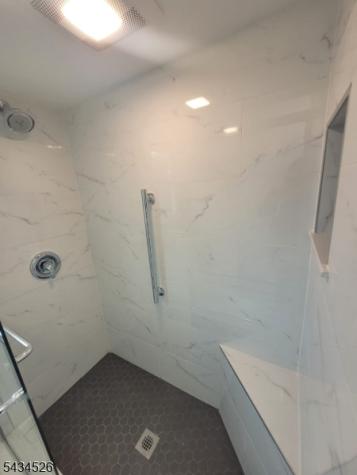 360 New York Avenue Lyndhurst NJ 07071