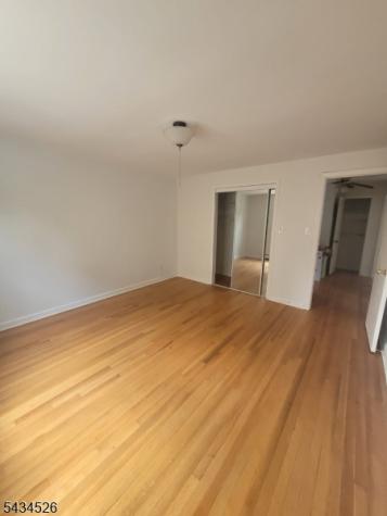 360 New York Avenue Lyndhurst NJ 07071