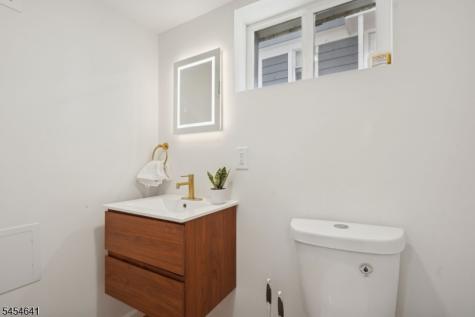 3 Emerson Place Montclair NJ 07043