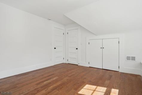 3 Emerson Place Montclair NJ 07043