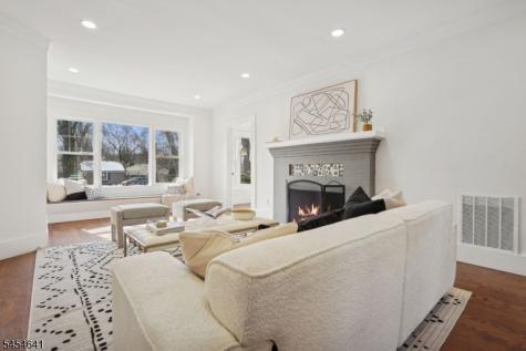 3 Emerson Place Montclair NJ 07043