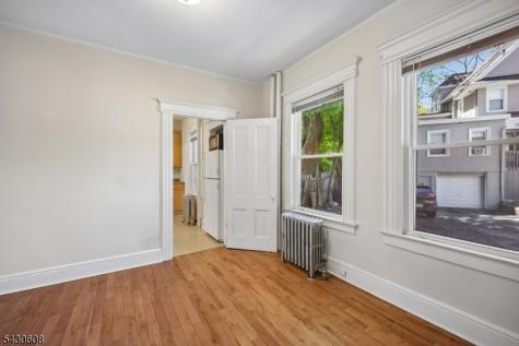 76 Montague Place Montclair NJ 07042