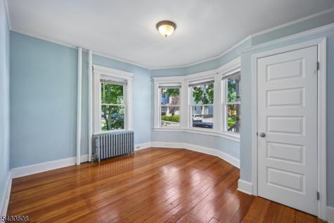76 Montague Place Montclair NJ 07042