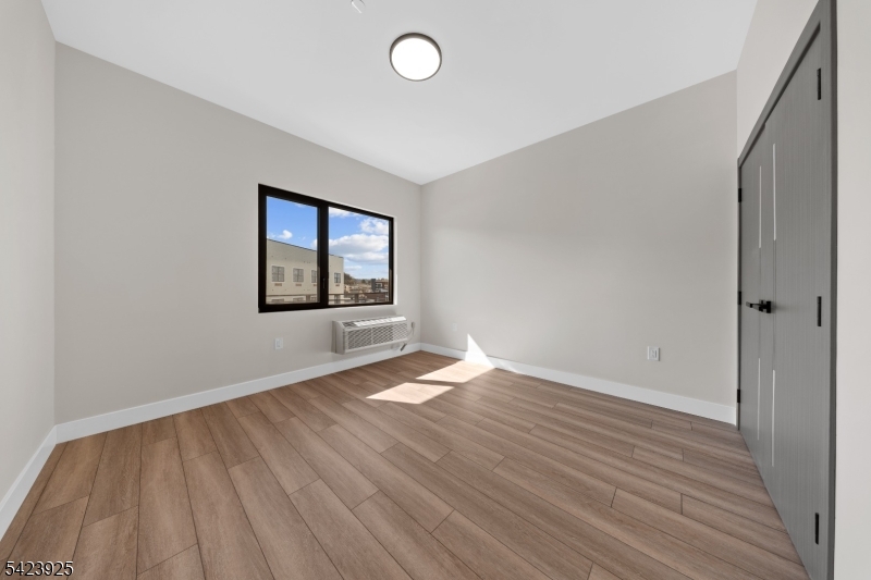 87 Mary Street Paterson NJ 07503