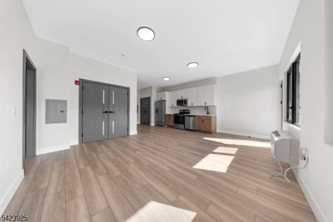 87 Mary Street Paterson NJ 07503