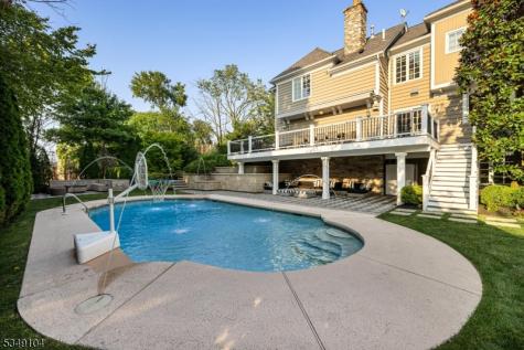 11 Hamilton Road Millburn NJ 07078