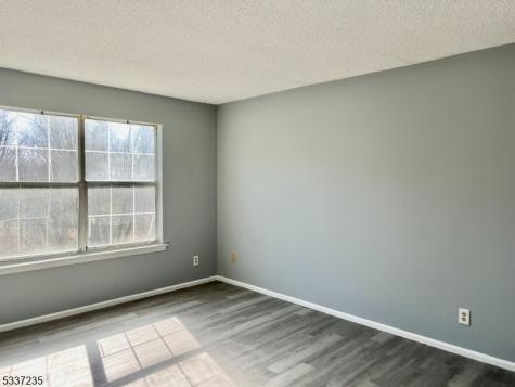260 Robertson Way Lincoln Park NJ 07035