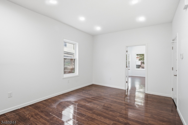 16 Seymour Avenue Newark NJ 07108