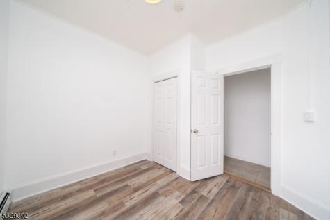 9 Kling Street West Orange NJ 07052