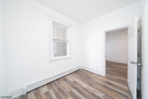9 Kling Street West Orange NJ 07052