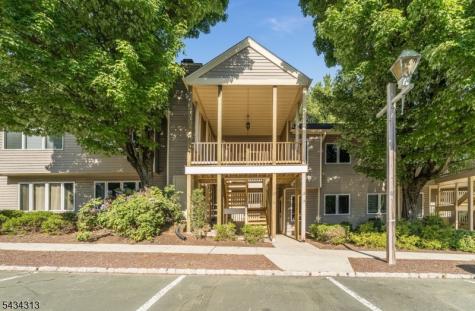 13 Augusta Drive Clinton NJ 08801