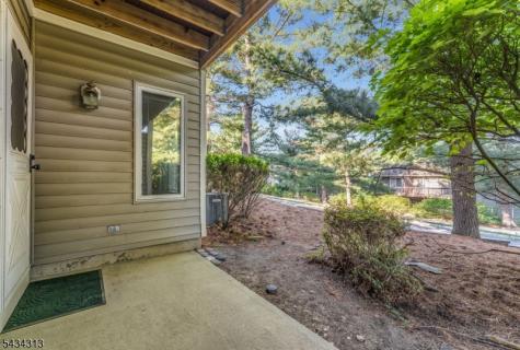 13 Augusta Drive Clinton NJ 08801