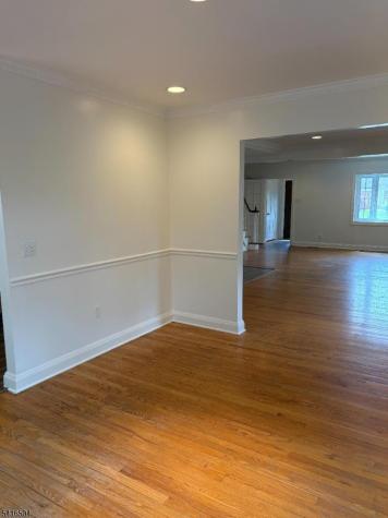 521 Pleasant Valley Way West Orange NJ 07052