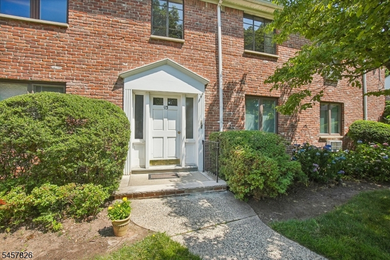 93 Troy Drive Springfield NJ 07081