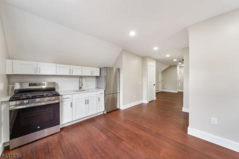 286 N 6th Street Newark NJ 07107