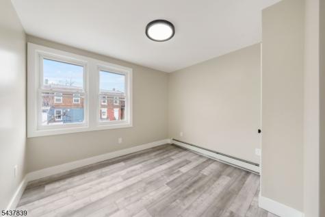 286 N 6th Street Newark NJ 07107