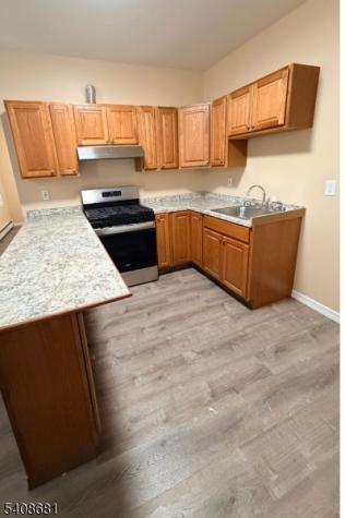 44 Hecker Street Newark NJ 07103