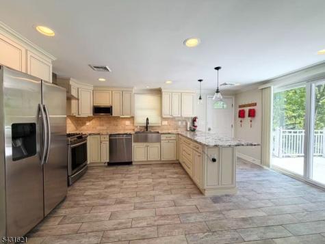 23 Hillcrest Road Warren NJ 07059