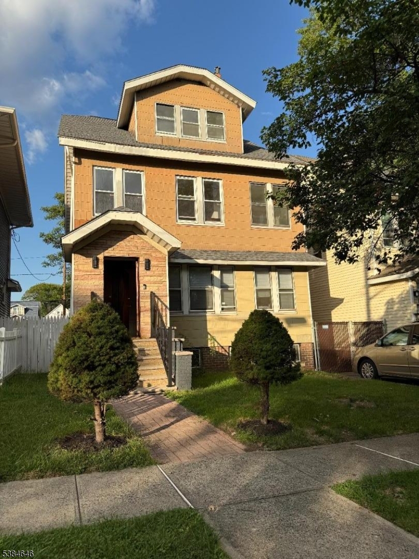125 Weequahic Avenue Newark NJ 07112