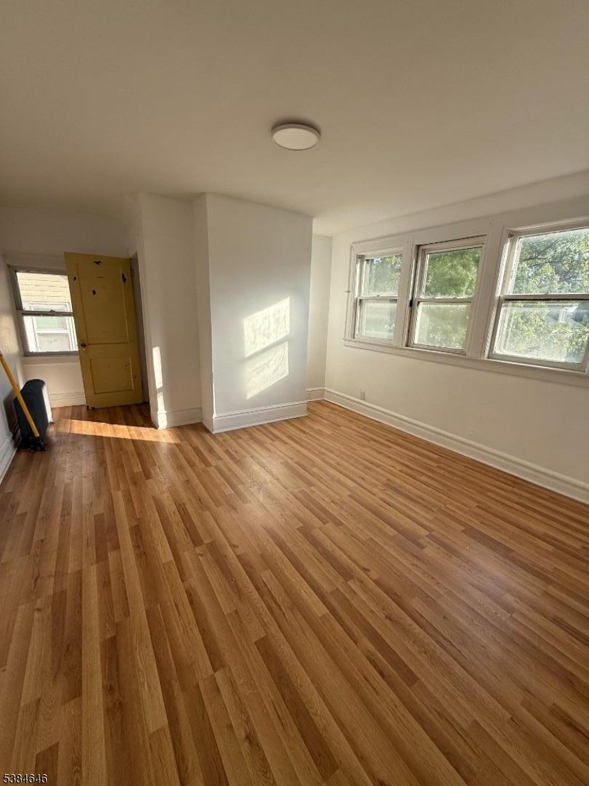 125 Weequahic Avenue Newark NJ 07112