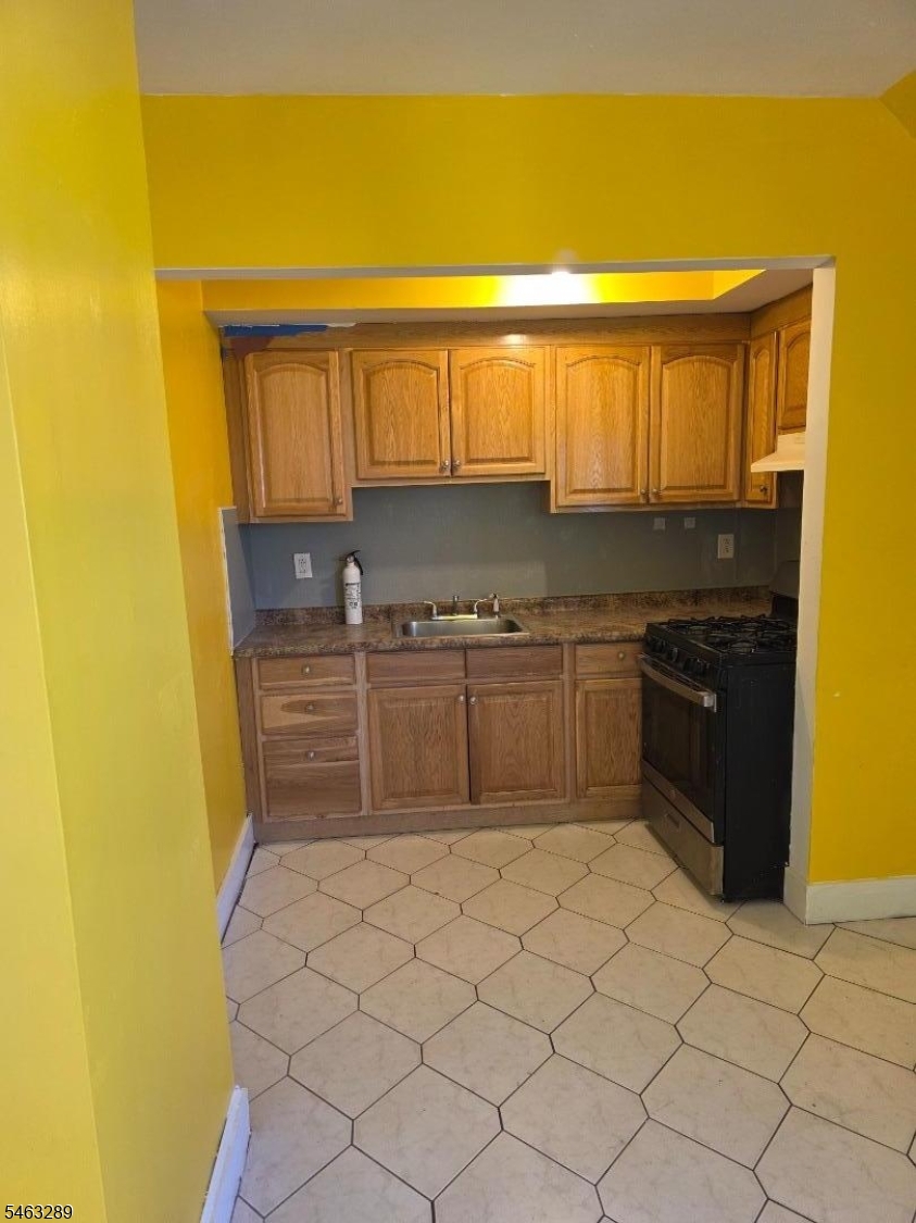 929 Adams Avenue Elizabeth NJ 07201