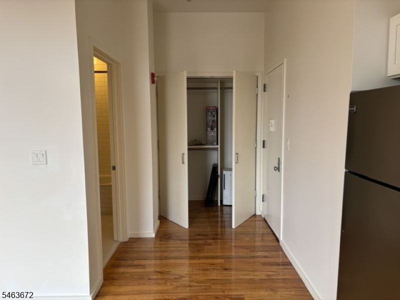 1086 S Orange Avenue Newark NJ 07106