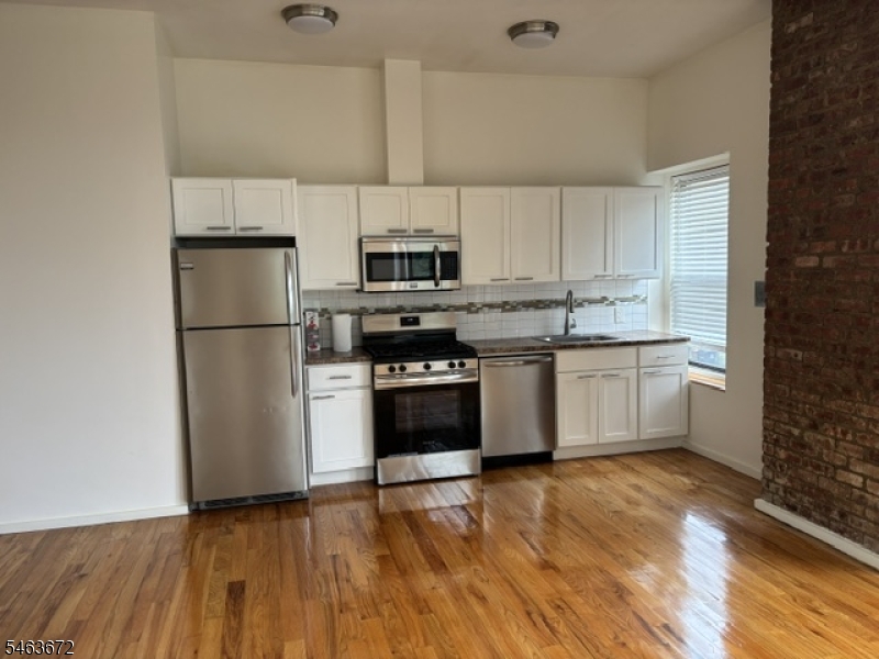 1086 S Orange Avenue Newark NJ 07106