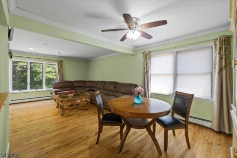 286 Gilbert Avenue Elmwood Park NJ 07407