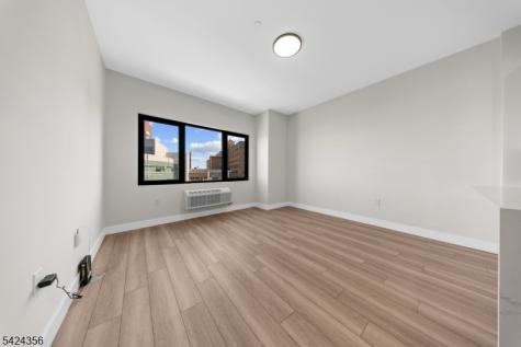 87 Mary Street Paterson NJ 07503