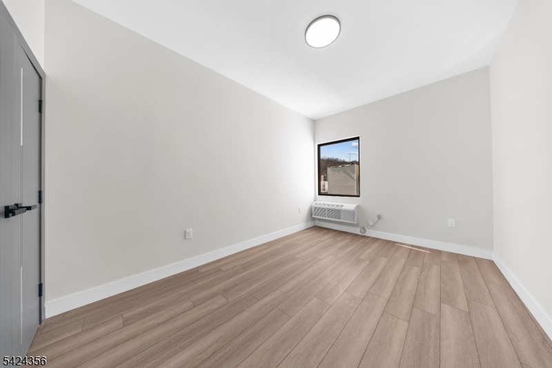 87 Mary Street Paterson NJ 07503