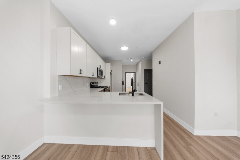 87 Mary Street Paterson NJ 07503