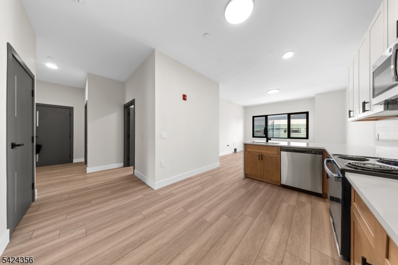 87 Mary Street Paterson NJ 07503